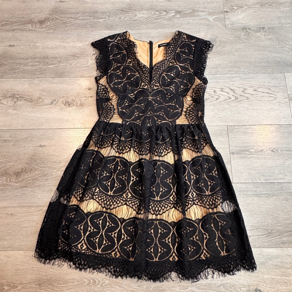 Blu Pepper Medium‎ M Black Lace Nude Illusion Dress Womens Flounce Formal